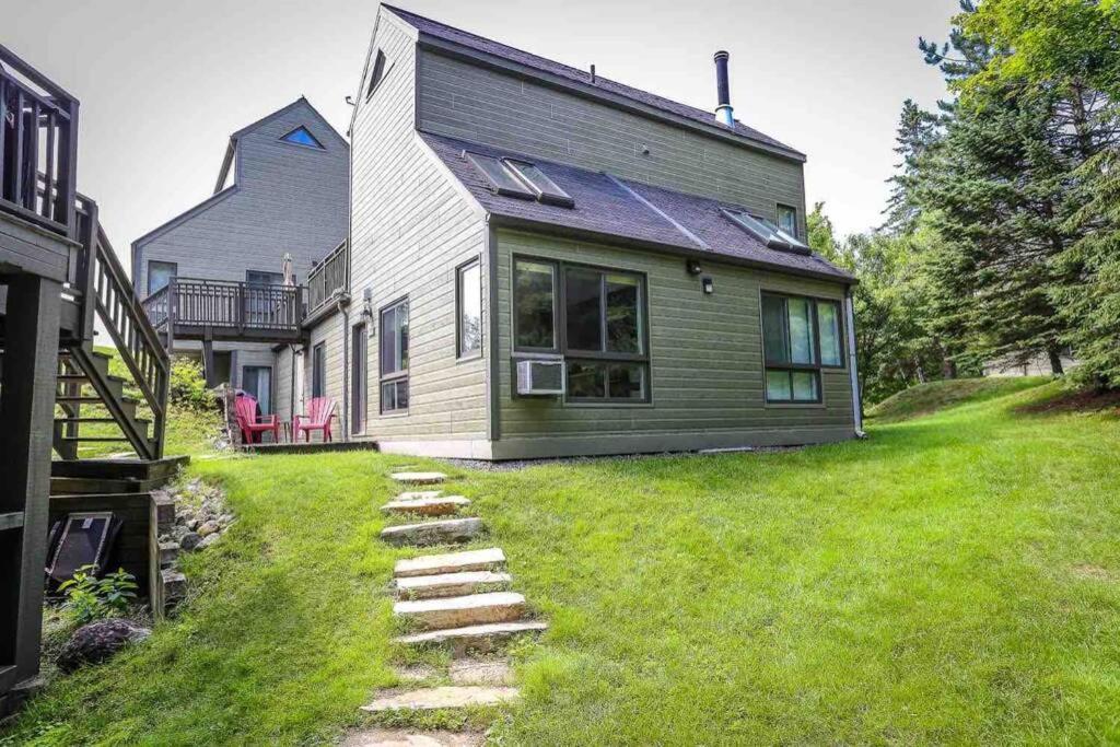 Appartamento The Mountainside By Escapades Tremblant Mont-Tremblant Esterno foto
